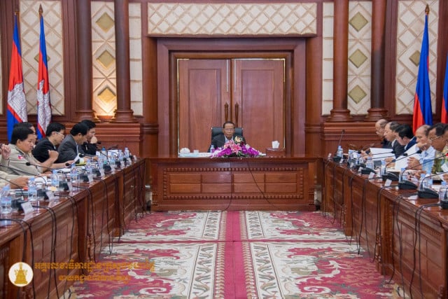 The Cambodian government discusses the public-order draft law with legal experts