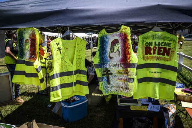 French 'yellow vests' movement dwindling but not dead: analysts