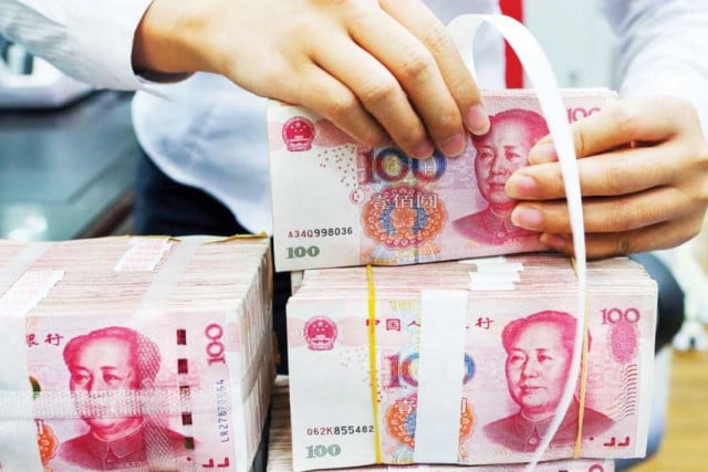 Chinese yuan falls to weakest level against dollar since 2010