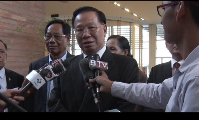 A Parliamentarian says Vietnamese Immigrants in Cambodia Can Apply for Citizenship