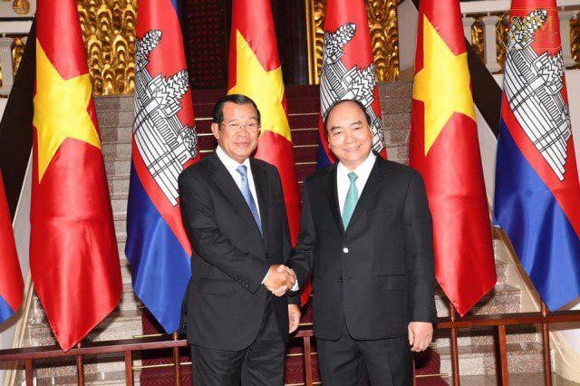 Hun Sen to Sign Border Agreements with Vietnam 