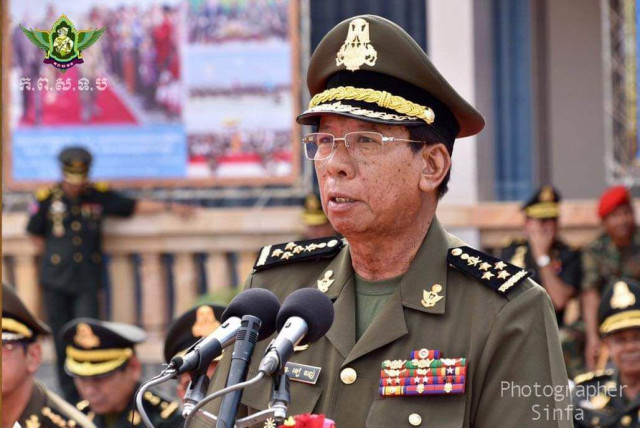 Defense minister orders army to be on lookout for rebels