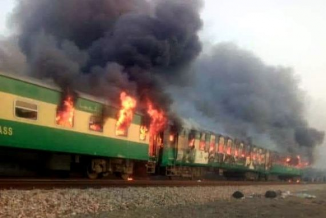 65 killed as passenger train catches fire in east Pakistan