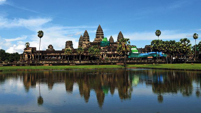 Number of int'l tourists to Cambodia's Angkor drops 13.7 pct in 10 months
