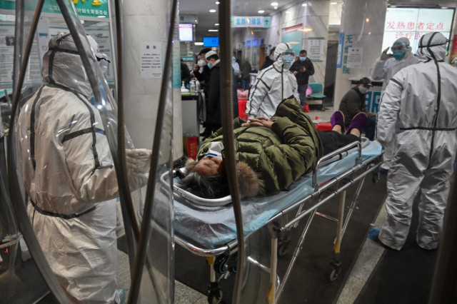 Virus deaths in China pass 360, exceeding SARS mainland toll
