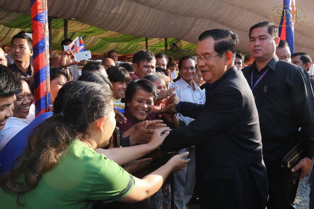 Hun Sen Unconcerned by Potential EBA Loss