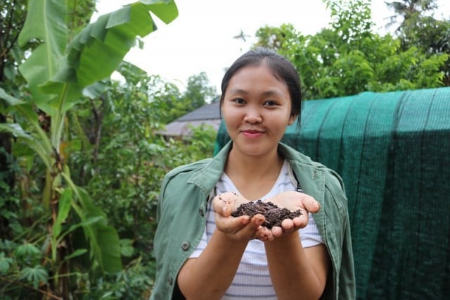 Protecting the Environment and Helping Farmers Prosper: A Young Cambodian Woman is Determined to Do Both