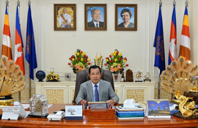 Hun Sen Orders Citizens and Officials Not to Travel to Europe, US or Iran