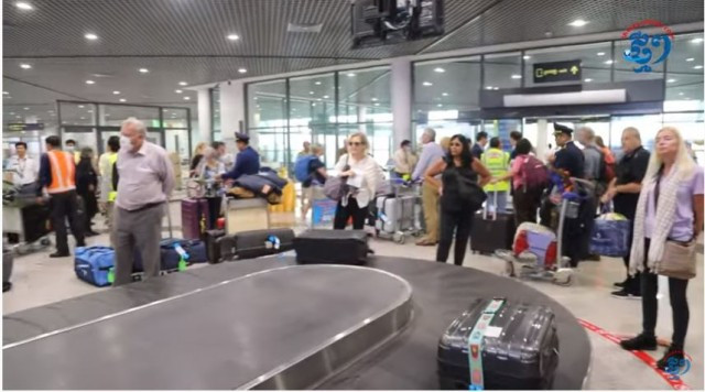 Visas for Foreign Visitors Will Not Be Issued at Cambodian Airports over the Next Month