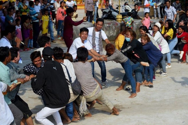 Working as Normal: Hun Sen Cancels Khmer New Year Celebrations 