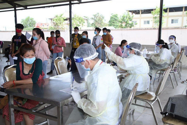 Labour Ministry Performs 1,018 Health Checks on Returning Garment Workers