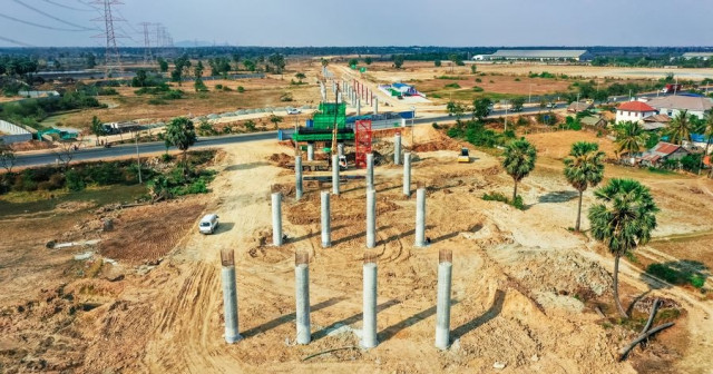 Construction of Cambodia's first expressway progresses steadily despite COVID-19 threat