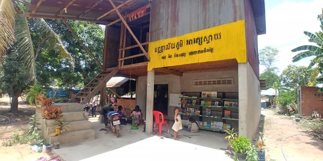 A Woman Runs a Village Library to Support Children’s Education 