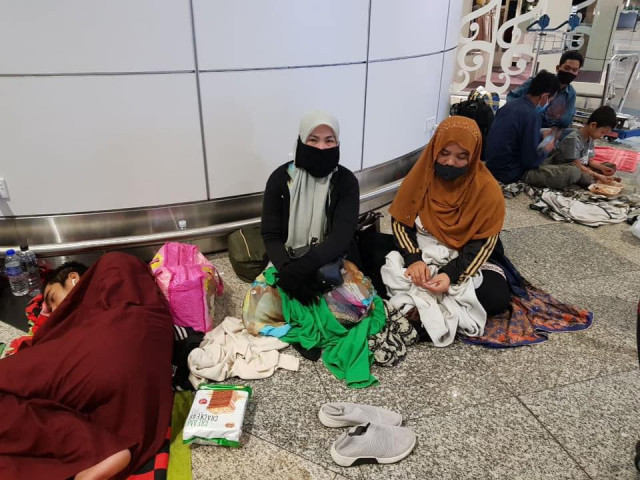 No Flights Available for Cambodians Stranded in Malaysia