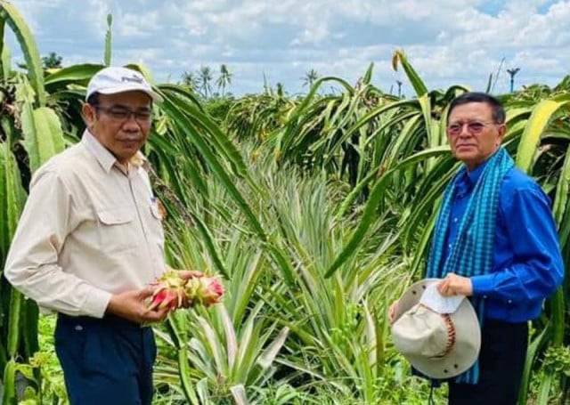 Former Opposition Leader Kem Sokha Visits Provinces for First Time Since Arrest