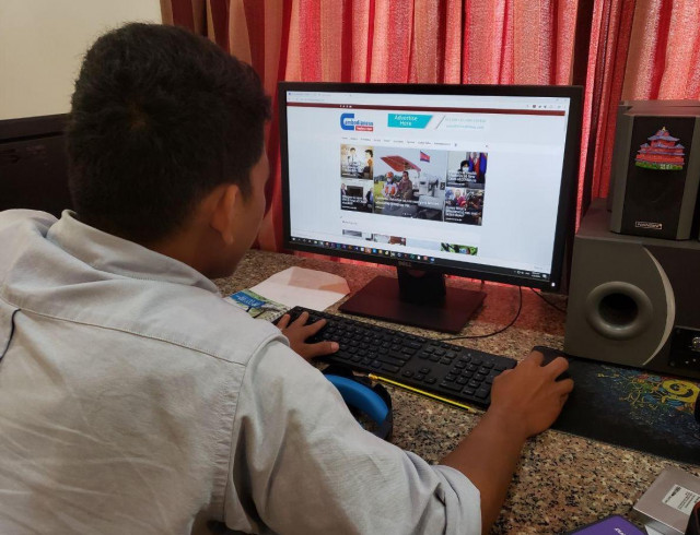 Cambodia records 14.8 mln mobile internet subscribers as of May, down 2.36 pct