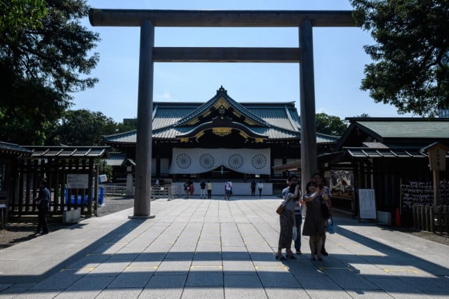 Japanese ministers visit Yasukuni Shrine, first since 2016