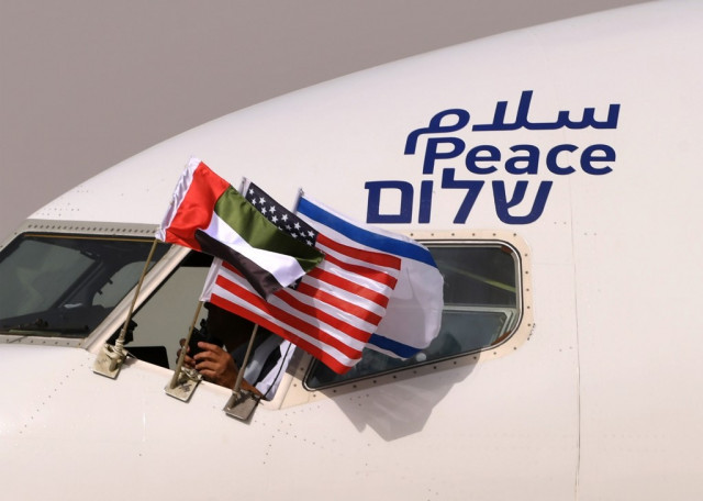 US-Israeli delegation lands in Abu Dhabi on historic flight
