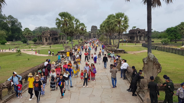 Over 1.4 Million People Crisscrossed the Country during the Second Khmer New Year