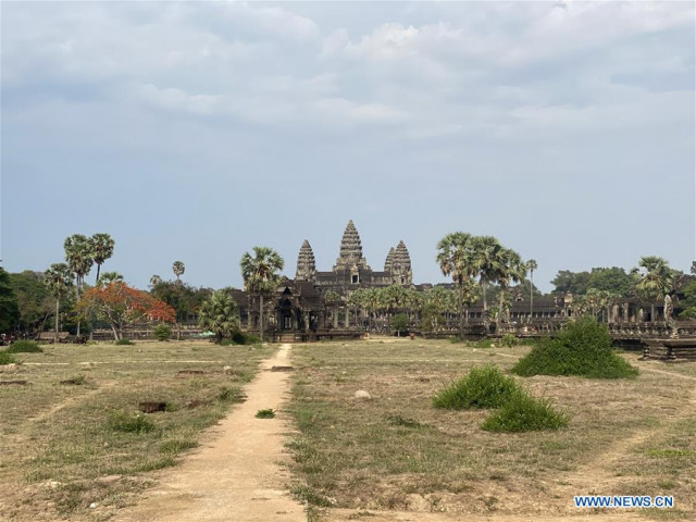 Cambodia sees almost 69-pct drop in int'l tourist arrivals in 7 months due to COVID-19