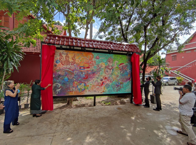 A Mural Symbolizing Harmony and Peace Is Unveiled at RUFA