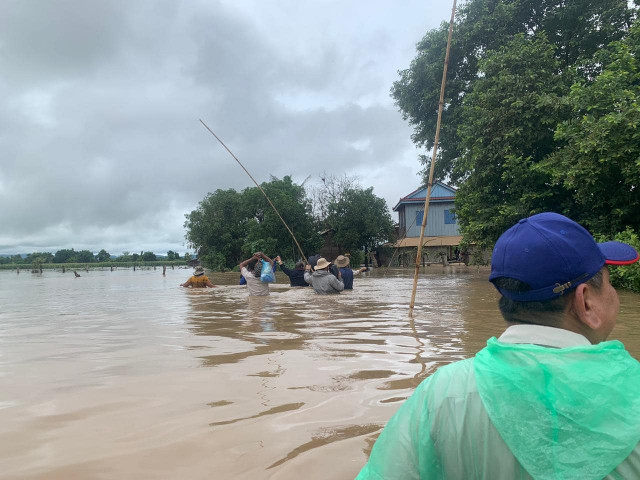 Two Deaths and over 14,000 People Displaced due to Floods in Cambodia