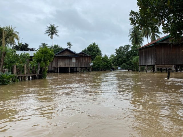 12 Dead, Thousands Evacuated as Flooding Hits 17 Provinces