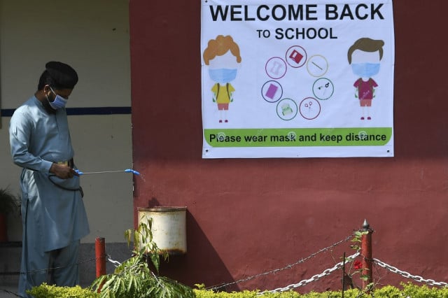 UN, World Bank urge school openings amid pandemic