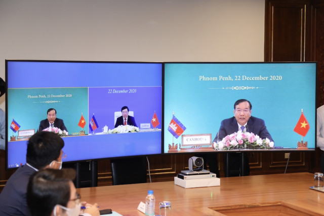 Cambodia, Vietnam vow close cooperation to fight COVID-19