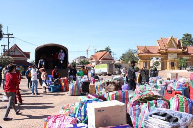 Over 2,100 Cambodian Migrant Workers Returned Home Following Samut Sakhon Outbreak