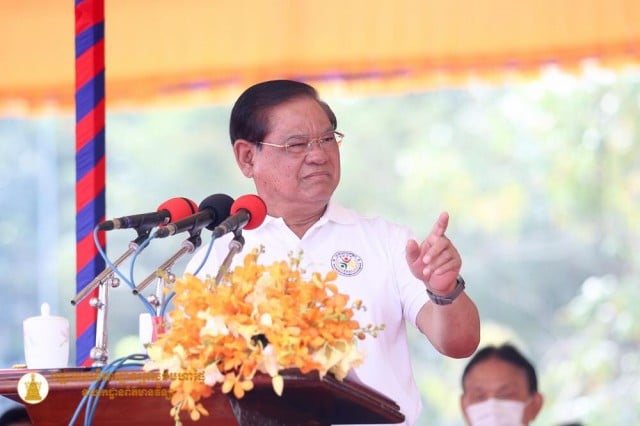 Interior Minister Sar Kheng Orders Firefighters to Stop Extorting People