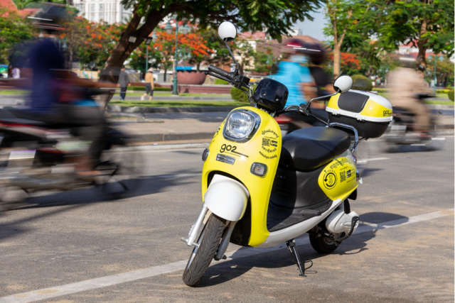 A Campaign to Promote the Use of Electric Vehicles Is Held this Month in Phnom Penh