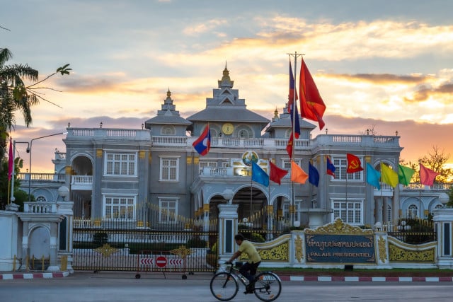 Lao authorities continue to monitor border to prevent second wave of COVID-19