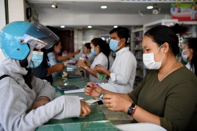 Cambodian women earn 19 pct less than men for same work: UNDP report