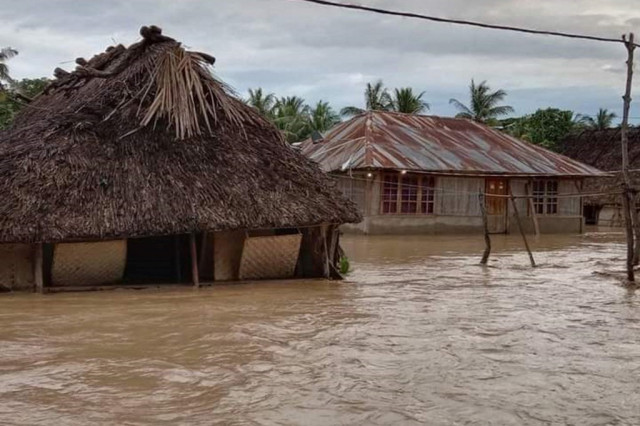 More than 75 dead in Indonesia, East Timor floods, dozens missing