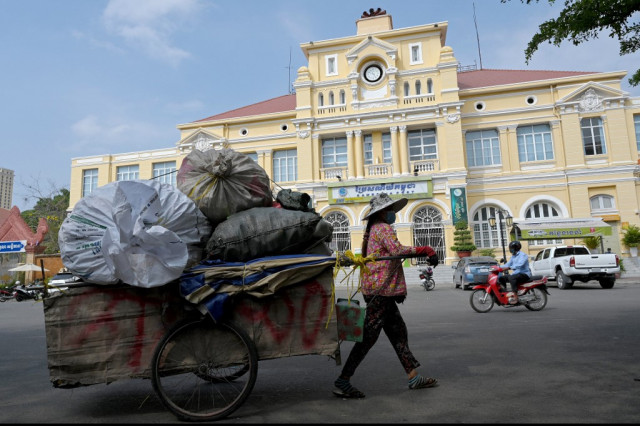 Cambodia’s Poorest Struggle with Debt as Microfinance Sector Profits in Pandemic