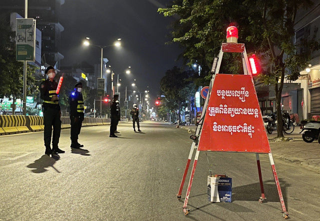 Phnom Penh Curfew Extended until April 28 as COVID-19 Cases Rise