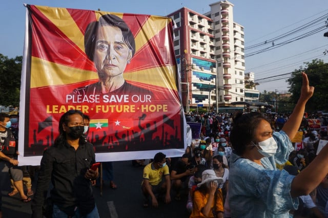 Myanmar junta threatens to dissolve Suu Kyi's party over election fraud