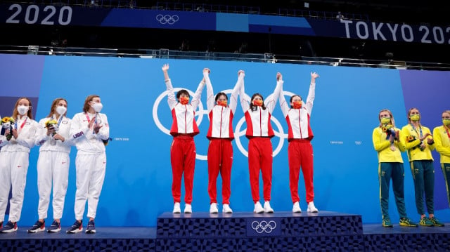 China shock Australia, US in record-breaking women's 4x200m relay