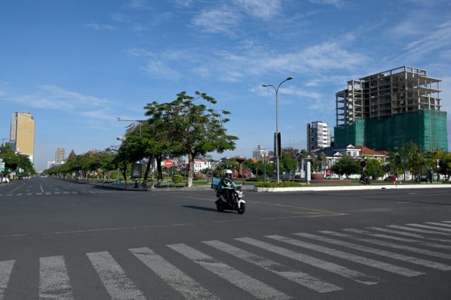 Historical Gesture at a Pedestrian Crossing!