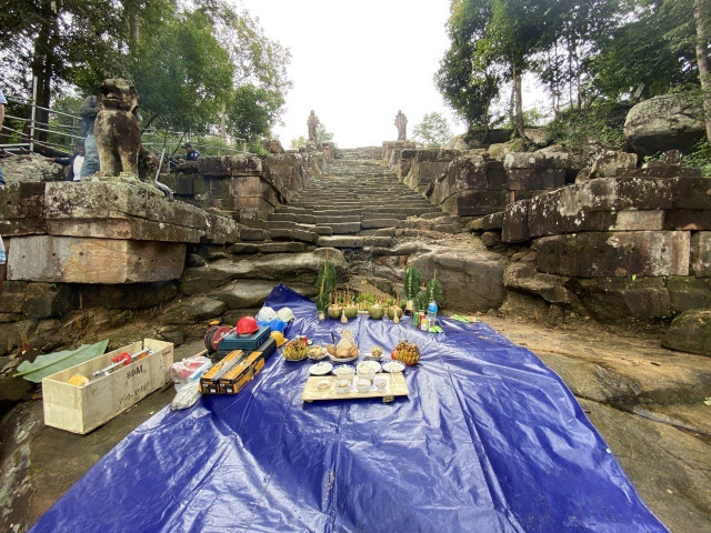 Restoration of the Stone Staircase at the Preah Vihear Temple May Take up to Nine Years