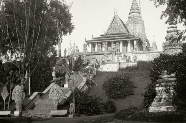 This 114 year-old photo of Wat Phnom was discovered in 2018 in a house in France 