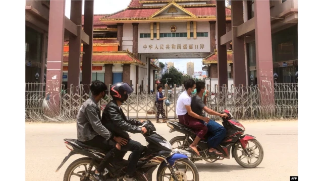 Two Myanmar-China border crossings re-open for trade