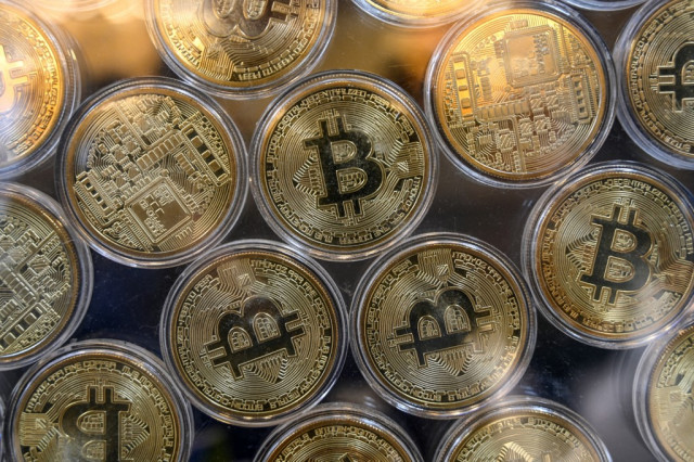 Bitcoin faces uncertain 2022 after record year