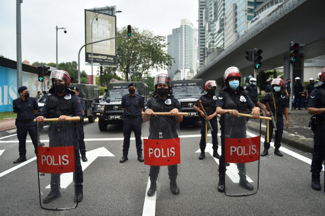 Malaysian protesters demand resignation of anti-graft chief