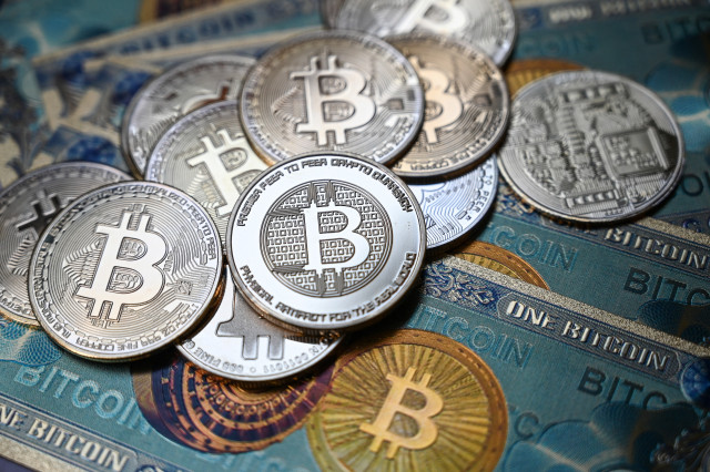 IMF urges El Salvador to remove bitcoin as legal tender