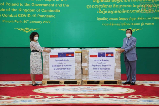 Cambodia Receives COVID-19 Vaccine Doses from Poland