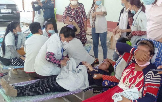 Chemicals Suspected to be Behind Mass Fainting in Garment Factory