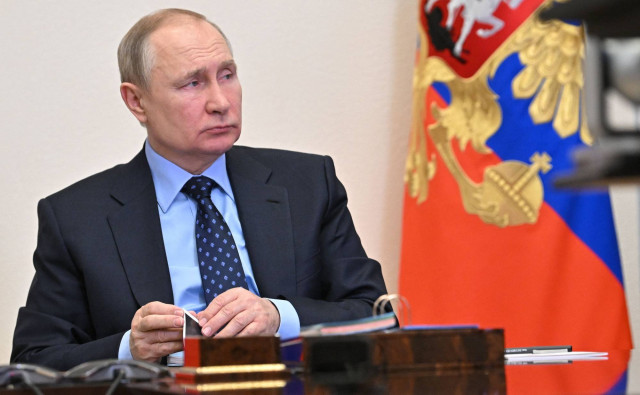 Putin warns against imposing no-fly zone over Ukraine