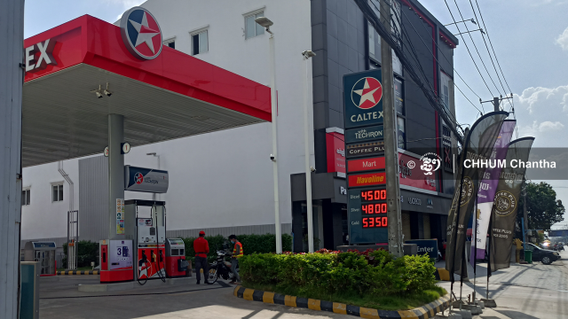 Government Pressed as Gasoline Prices Soar